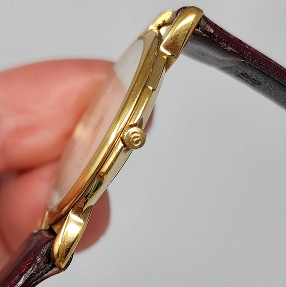 Gucci Men's Vintage Watch with Box - Picture 4 of 12